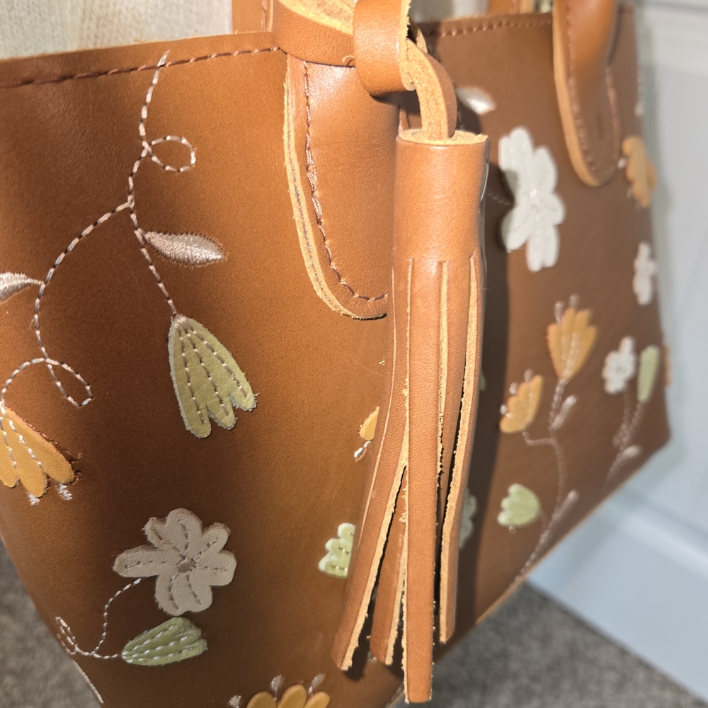 Portland Leather Brown Floral Crossbody Bag - Picture 8 of 14